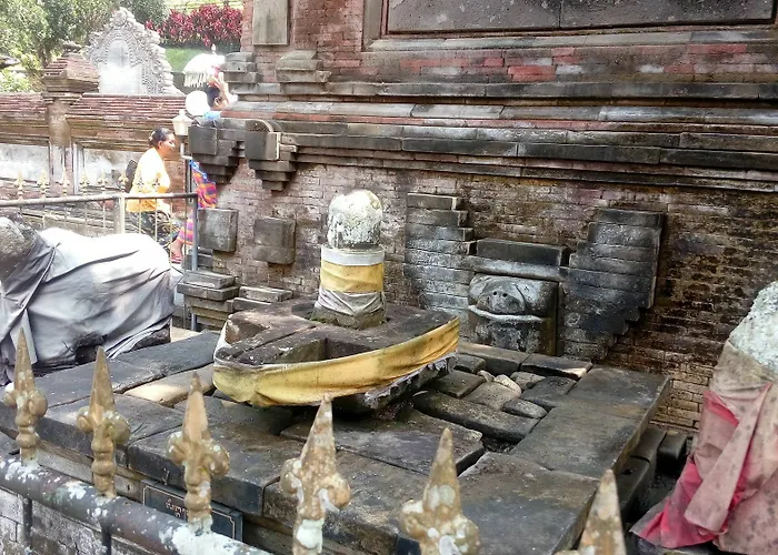 Uma Nandhi Ubud *